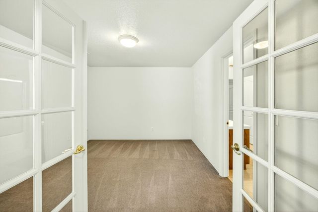 2855 Shanteal Place, Medford, OR 97504