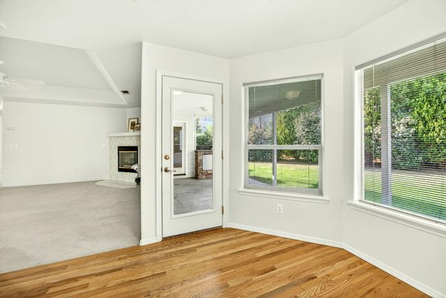 2855 Shanteal Place, Medford, OR 97504