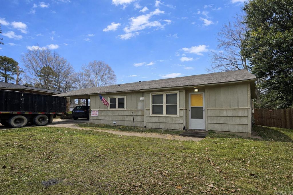 707 Oakwood Drive, Benton, AR 72015