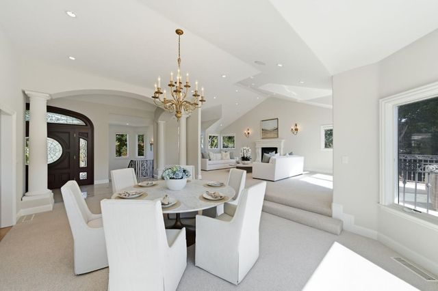 27960 Roble Blanco Court, Los Altos Hills, CA 94022