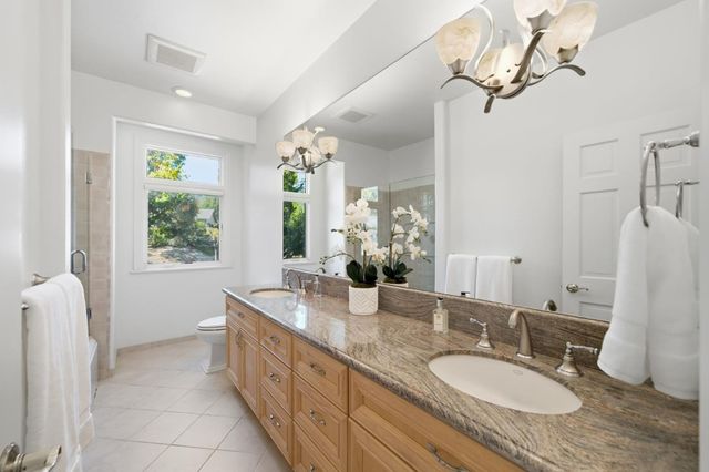 27960 Roble Blanco Court, Los Altos Hills, CA 94022
