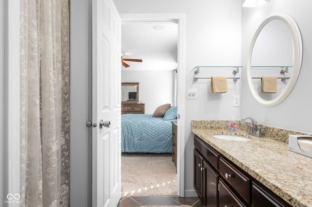 3230 Queensbury Drive, Columbus, IN 47203