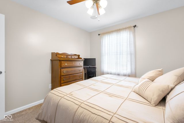 3230 Queensbury Drive, Columbus, IN 47203