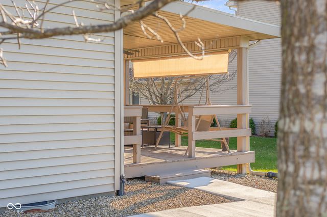 3230 Queensbury Drive, Columbus, IN 47203