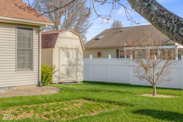 3230 Queensbury Drive, Columbus, IN 47203