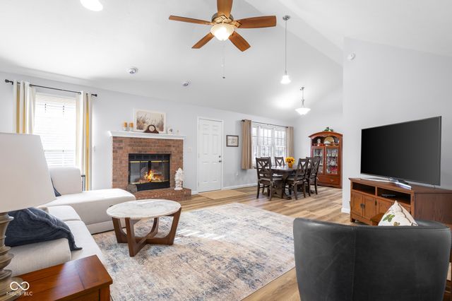 3230 Queensbury Drive, Columbus, IN 47203