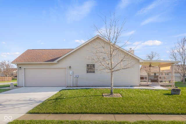 3230 Queensbury Drive, Columbus, IN 47203