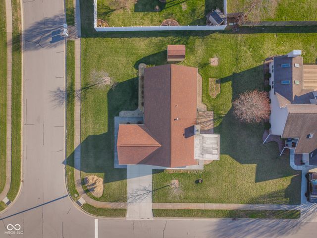 3230 Queensbury Drive, Columbus, IN 47203