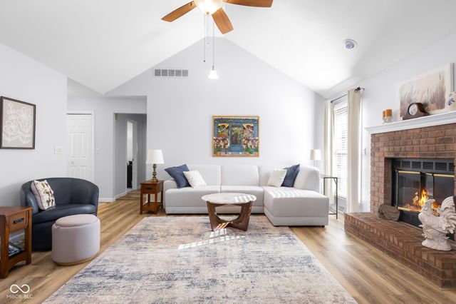 3230 Queensbury Drive, Columbus, IN 47203