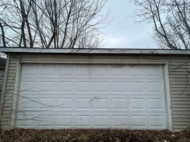 11633 S Parnell Avenue, Chicago, IL 60628