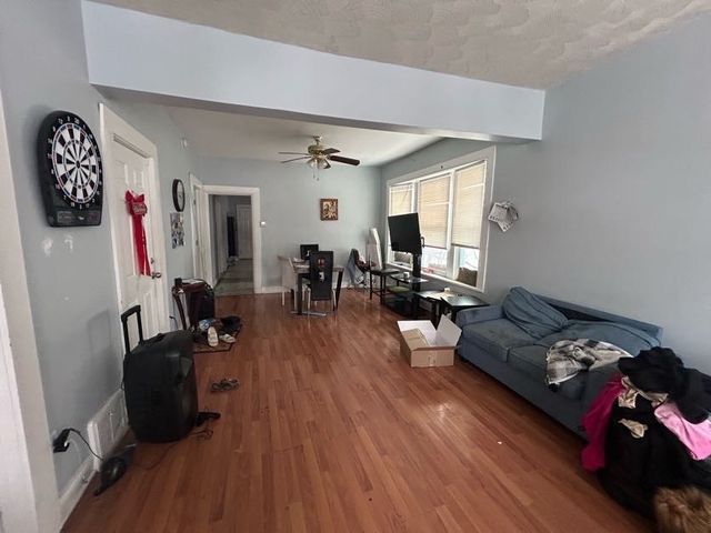 11633 S Parnell Avenue, Chicago, IL 60628