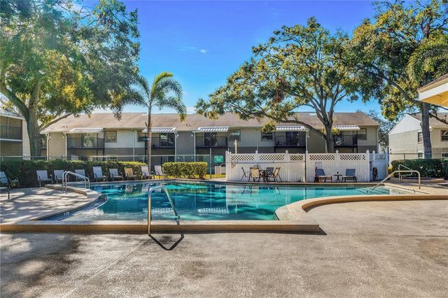 3823 N OAK DRIVE K22, Tampa, FL 33611