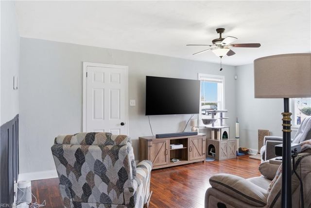 2202 Silbert RD, Norfolk, VA 23509