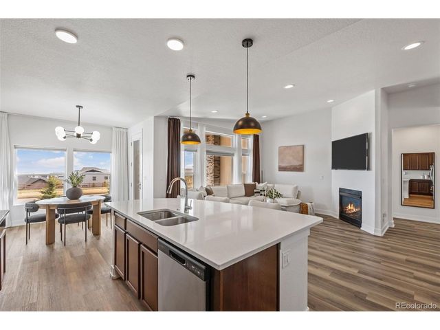 6341 Deco Dr, Colorado Springs, CO 80924