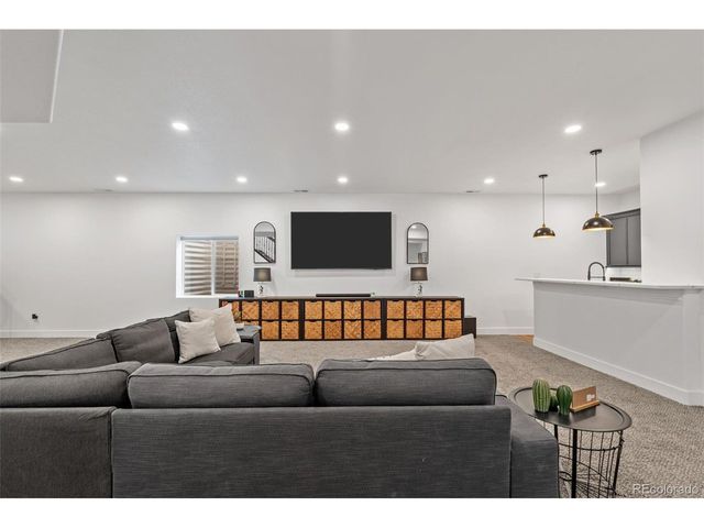 6341 Deco Dr, Colorado Springs, CO 80924