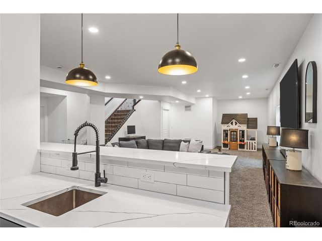 6341 Deco Dr, Colorado Springs, CO 80924