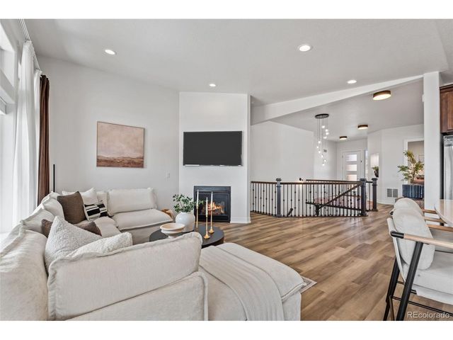 6341 Deco Dr, Colorado Springs, CO 80924