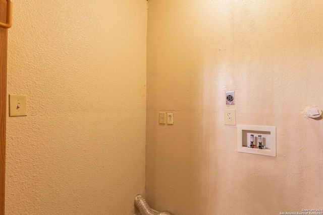 120 NELSON AVE, San Antonio, TX 78210