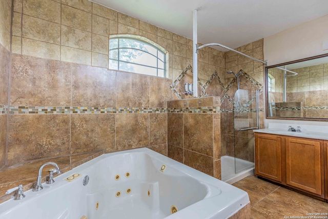 120 NELSON AVE, San Antonio, TX 78210