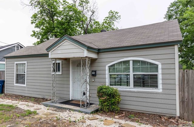 120 NELSON AVE, San Antonio, TX 78210