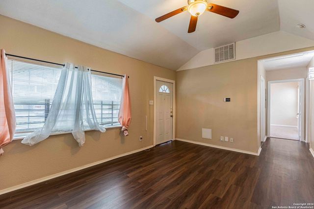 120 NELSON AVE, San Antonio, TX 78210