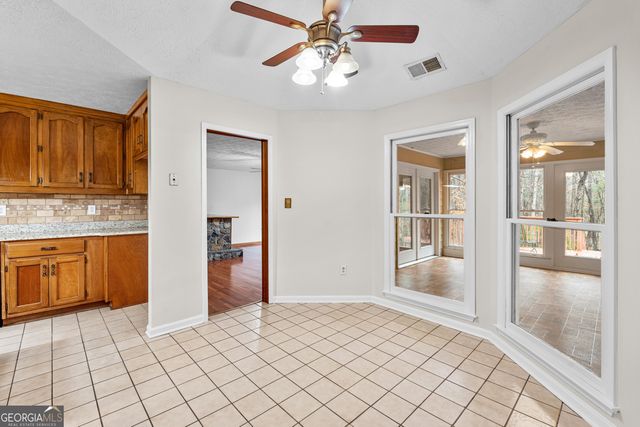 516 Old Senoia Road, Fayetteville, GA 30215