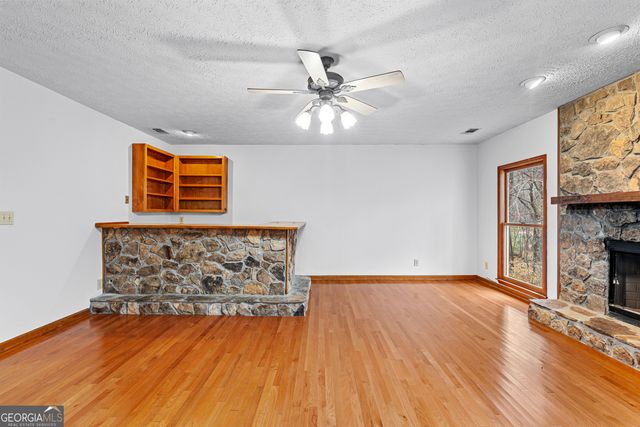 516 Old Senoia Road, Fayetteville, GA 30215