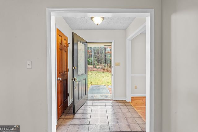 516 Old Senoia Road, Fayetteville, GA 30215