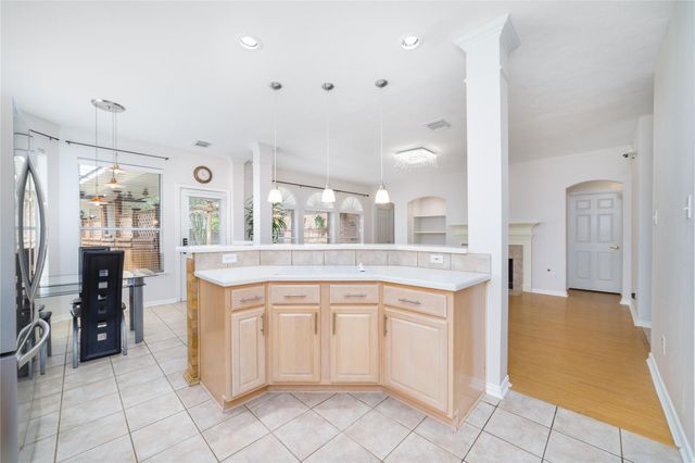 3822 Shady Harbor Drive, Houston, TX 77082