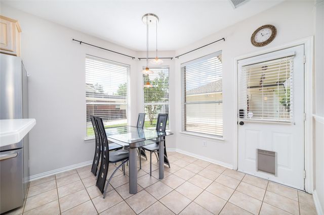 3822 Shady Harbor Drive, Houston, TX 77082