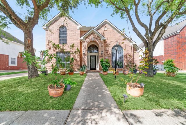 3822 Shady Harbor Drive, Houston, TX 77082