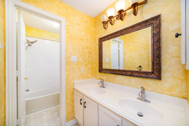 3822 Shady Harbor Drive, Houston, TX 77082