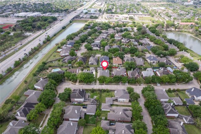 3822 Shady Harbor Drive, Houston, TX 77082