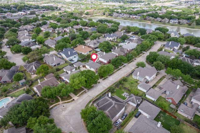 3822 Shady Harbor Drive, Houston, TX 77082