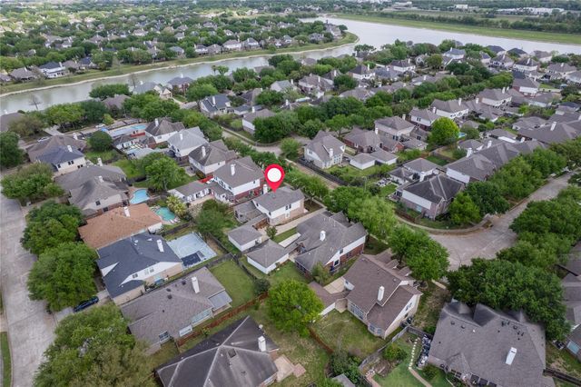 3822 Shady Harbor Drive, Houston, TX 77082