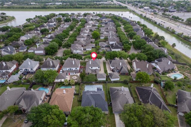 3822 Shady Harbor Drive, Houston, TX 77082