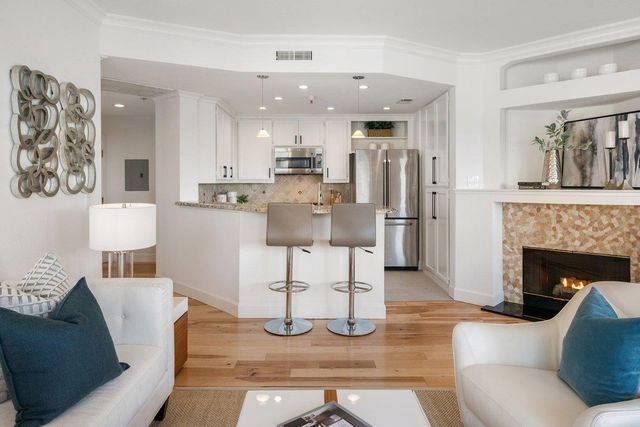 300 Baltic Circle 340, Redwood Shores, CA 94065