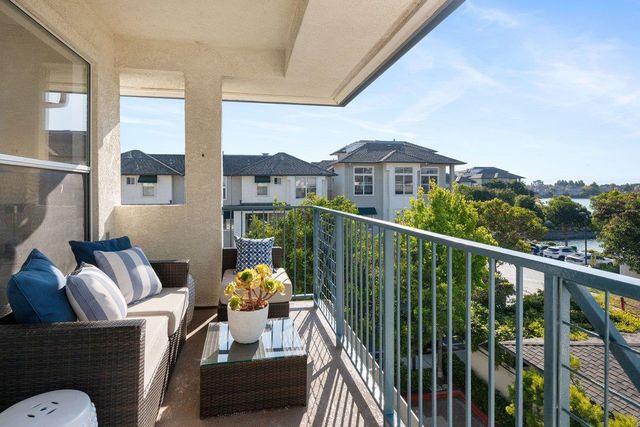 300 Baltic Circle 340, Redwood Shores, CA 94065