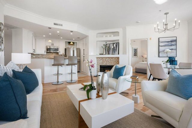 300 Baltic Circle 340, Redwood Shores, CA 94065