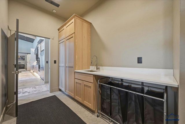 11846 THREE PEAKS PASS RD, Whitewood, SD 57793