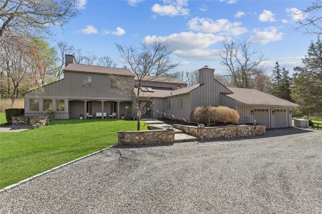 12 E Ridge Road, Waccabuc, NY 10597