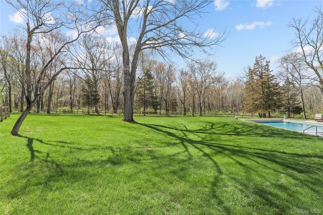 12 E Ridge Road, Waccabuc, NY 10597