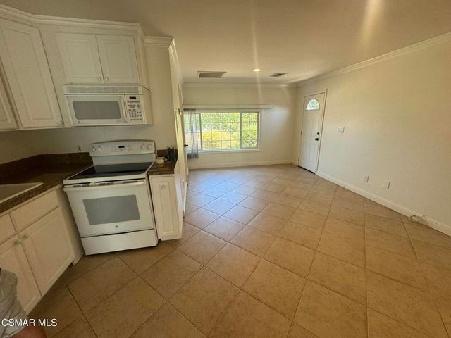 710 Calle Cardo B, Thousand Oaks, CA 91360