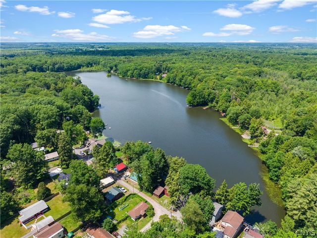 69 Larned Road, Schroeppel, NY 13132