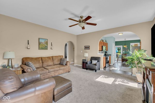 757 Aerostar Court, Avon, IN 46123
