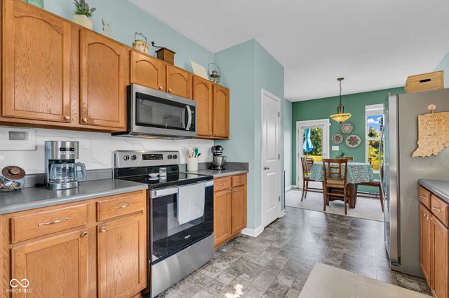 757 Aerostar Court, Avon, IN 46123