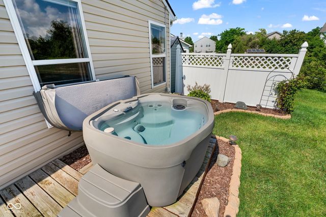 757 Aerostar Court, Avon, IN 46123
