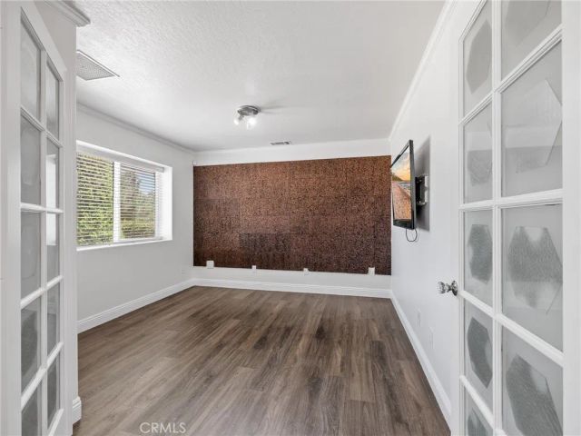 22163 Broken Lance Road, Apple Valley, CA 92307