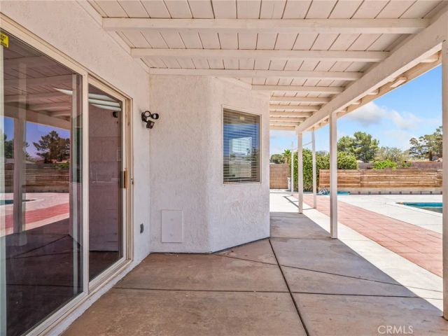 22163 Broken Lance Road, Apple Valley, CA 92307