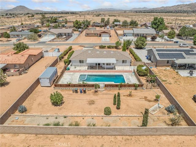 22163 Broken Lance Road, Apple Valley, CA 92307